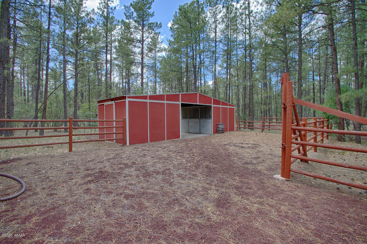 1460 Valley Road Lakeside, AZ 85929 - Photo 11 of 29