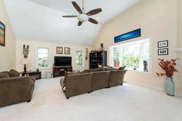 $799,900 | 22 Hobart Hill Road, Brookline, NH 03033