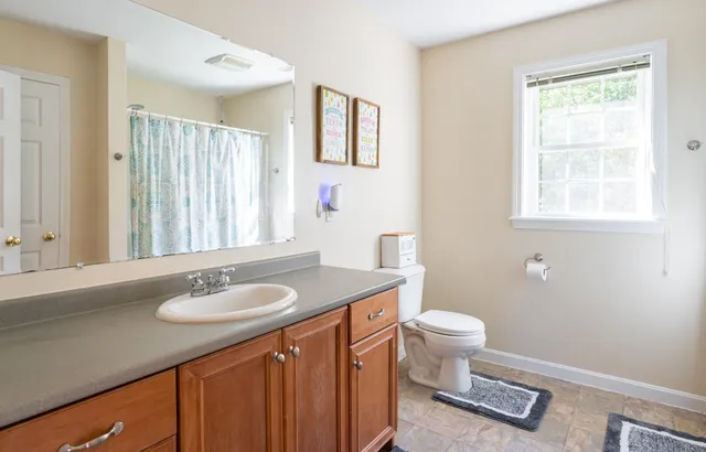 $799,900 | 22 Hobart Hill Road, Brookline, NH 03033