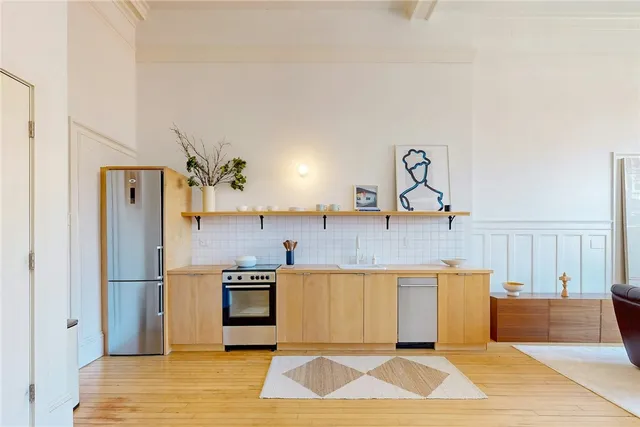 $425,000 | 225 Weybosset Street, Unit 12, Providence, RI 02903