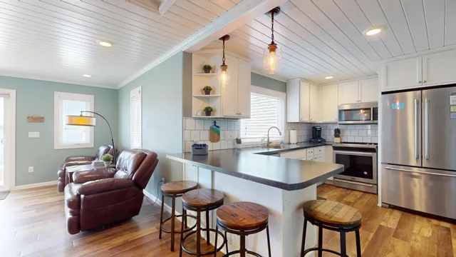 $618,000 | 27096 Little Floyd Lake Road, Detroit Lakes, MN 56501