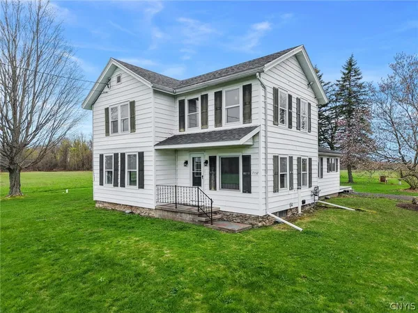 $714,900 | 7852 Highway 104, Oswego, NY 13126