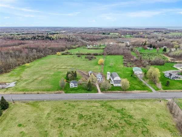 $714,900 | 7852 Highway 104, Oswego, NY 13126