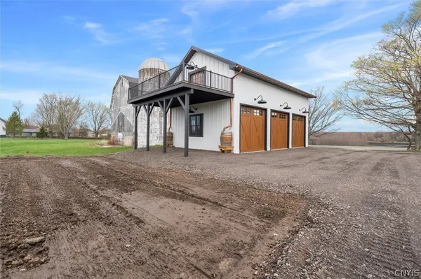 $714,900 | 7852 Highway 104, Oswego, NY 13126