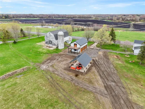 $714,900 | 7852 Highway 104, Oswego, NY 13126