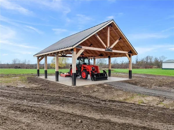 $714,900 | 7852 Highway 104, Oswego, NY 13126