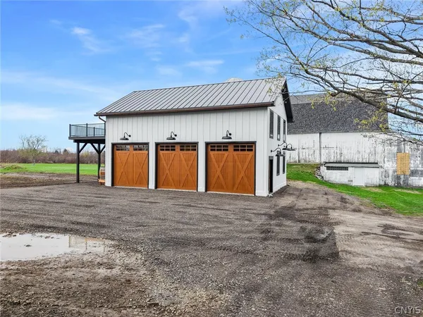 $714,900 | 7852 Highway 104, Oswego, NY 13126