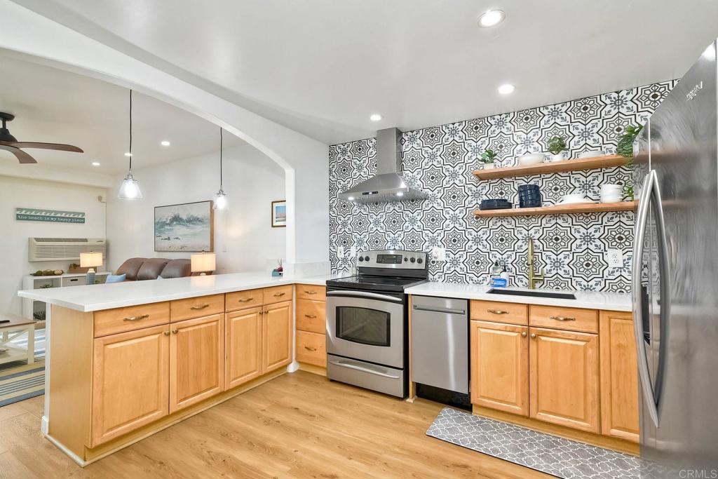 2003 Costa Del Mar Road, Unit 663 Carlsbad, CA 92009 - Photo 25 of 29 Kitchen