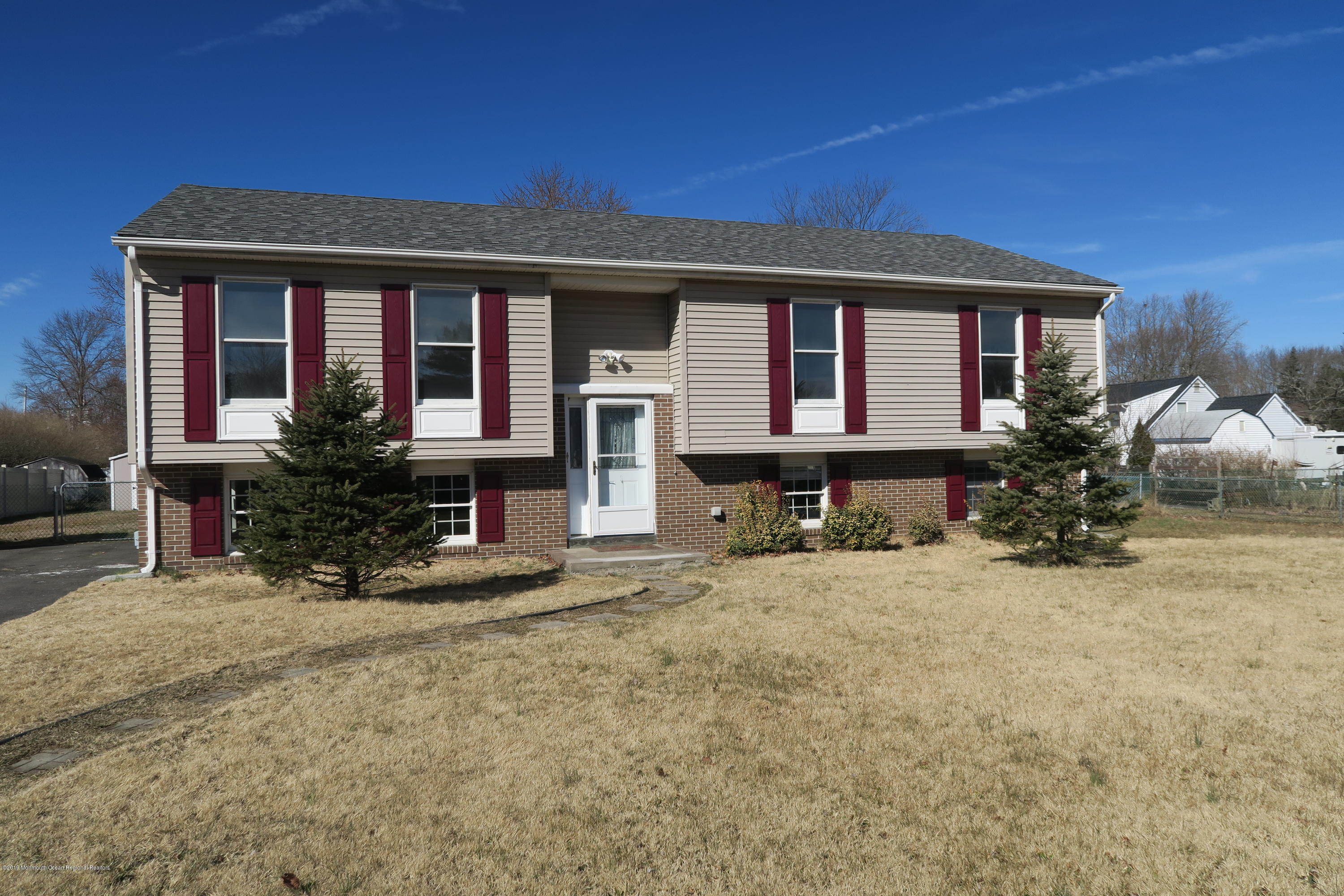 1 Donal Lane Cookstown, NJ 08511 - Photo 2 of 33 IMG_3480
