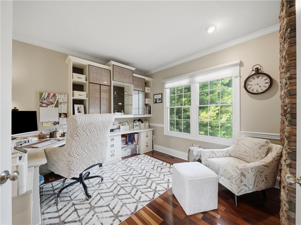 1805 Hassam Road Coraopolis, PA 15108 - Photo 20 of 49 Gallery Image 20