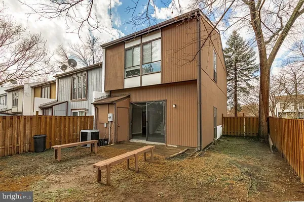 $2,950 | 7301 Larrup Court, Alexandria, VA 22315