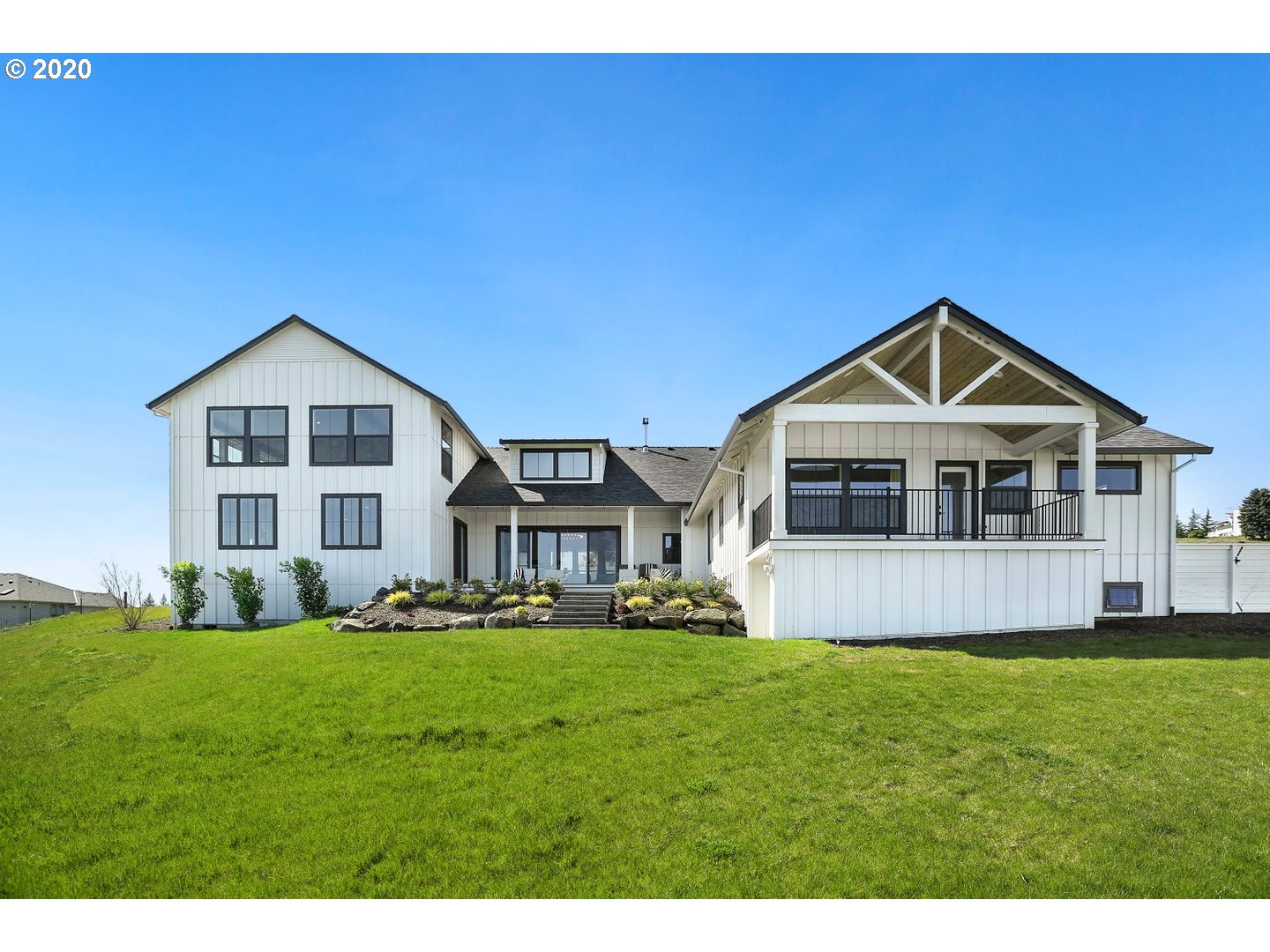 12255 Northeast Parrett Mountain Road Newberg, OR 97132 - Photo 2 of 32