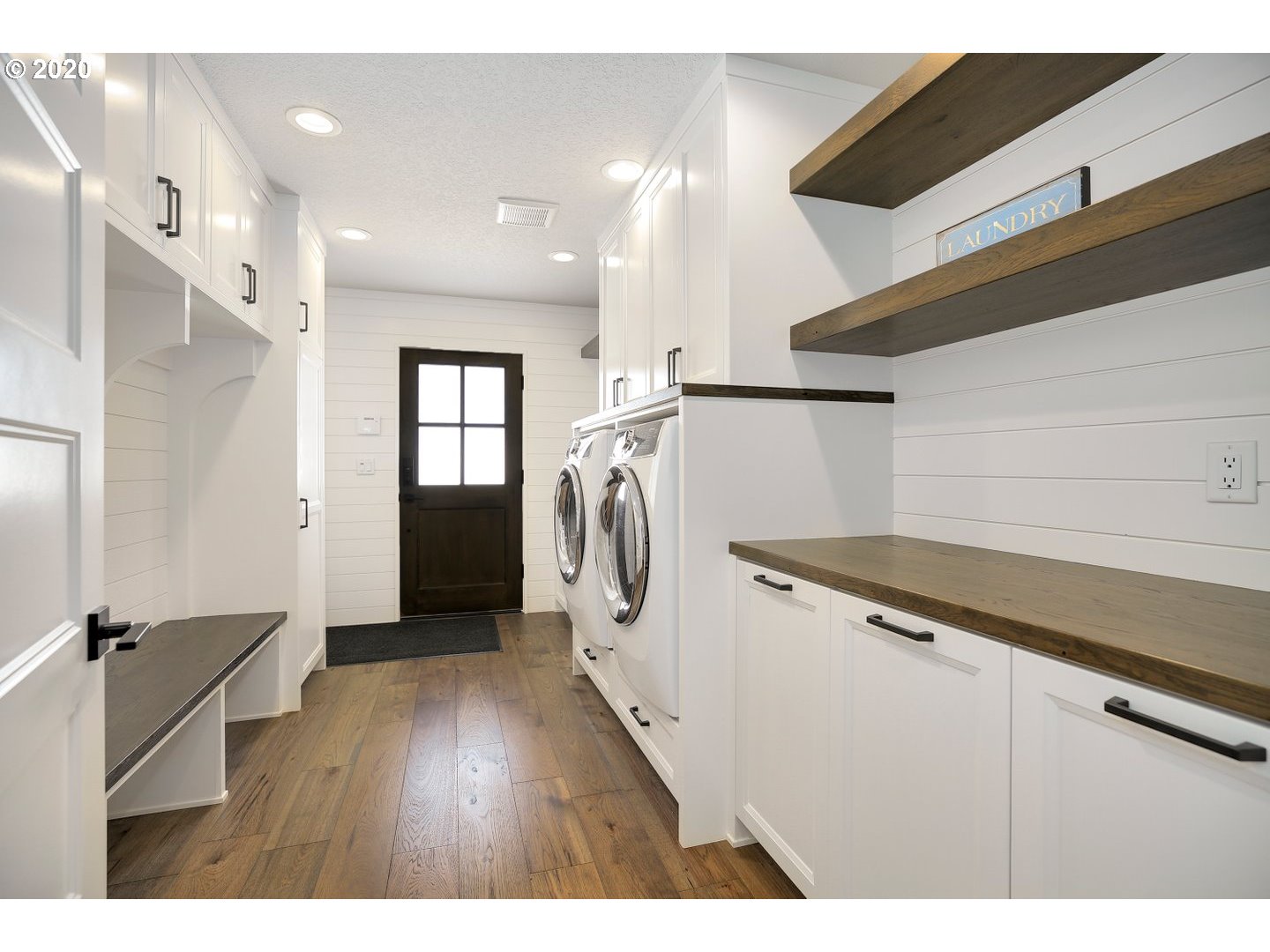 12255 Northeast Parrett Mountain Road Newberg, OR 97132 - Photo 14 of 32