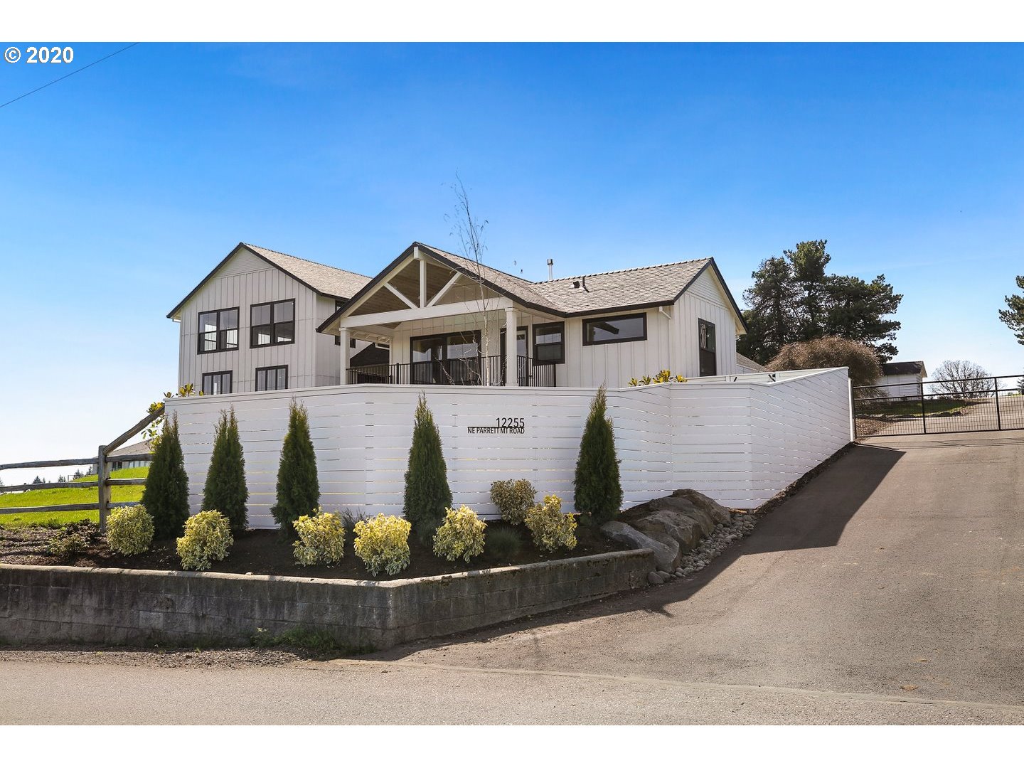 12255 Northeast Parrett Mountain Road Newberg, OR 97132 - Photo 3 of 32