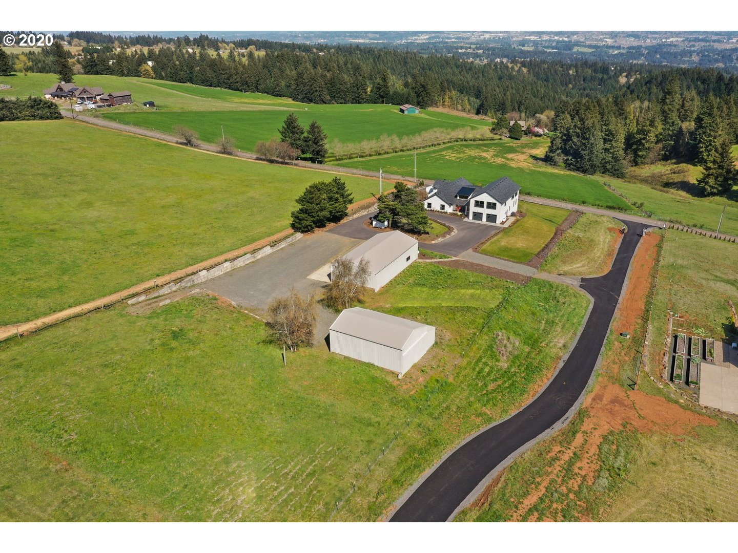 12255 Northeast Parrett Mountain Road Newberg, OR 97132 - Photo 28 of 32