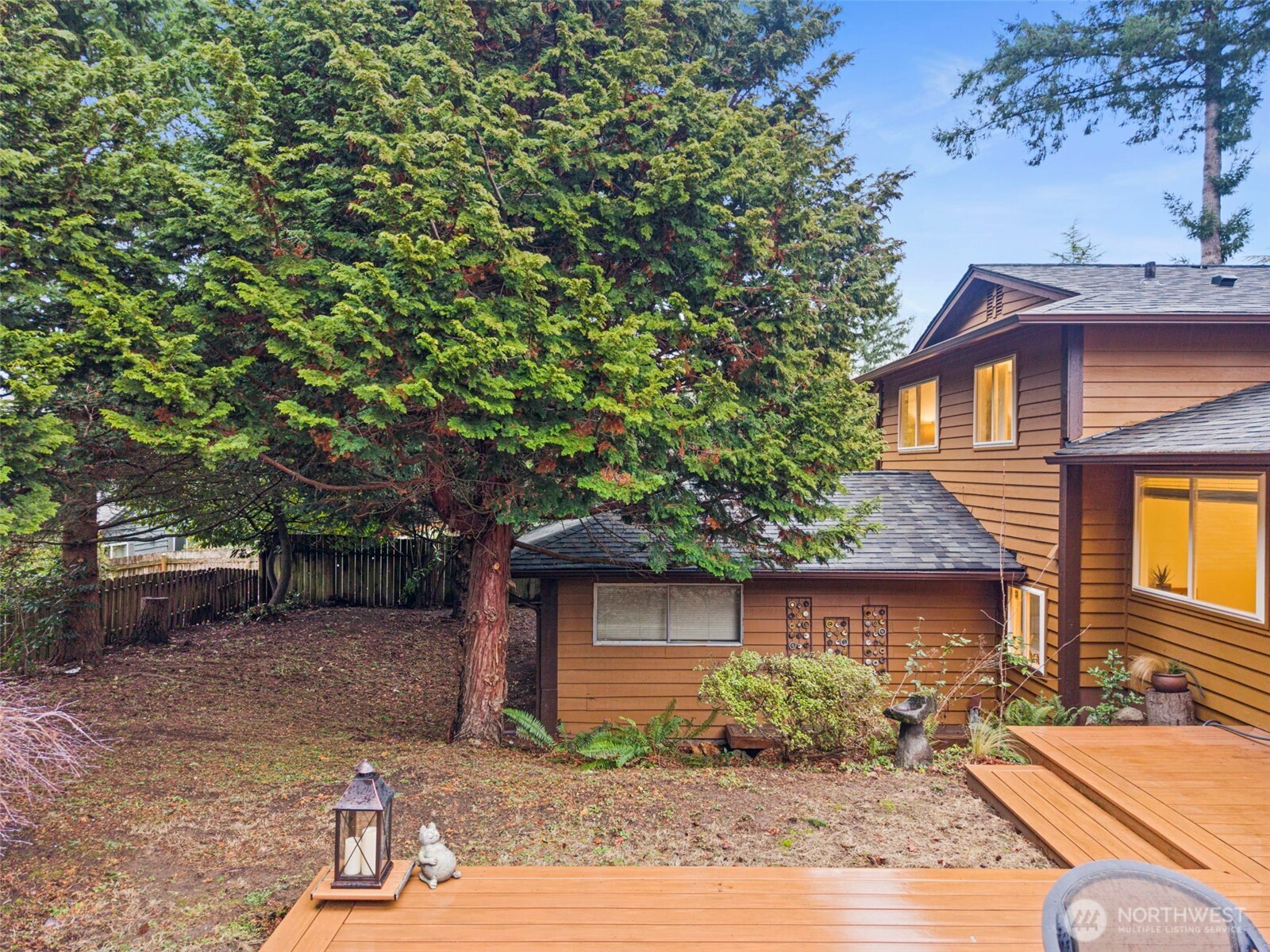 2009 Dayton Drive Southeast Renton, WA 98055 - Photo 14 of 19 a front view of a house with garden