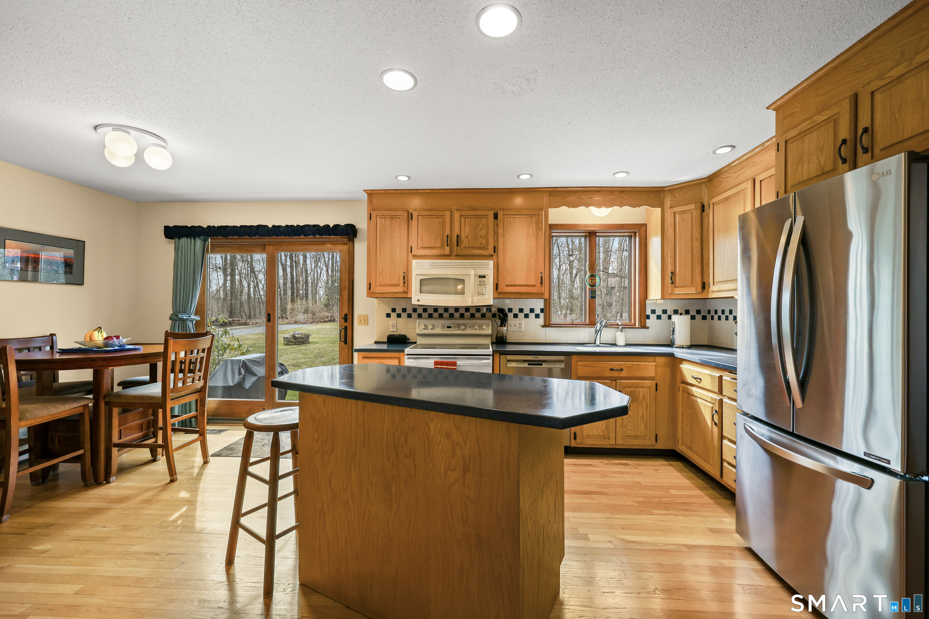 371 Old Slocum Road Hebron, CT 06248 - Photo 12 of 40