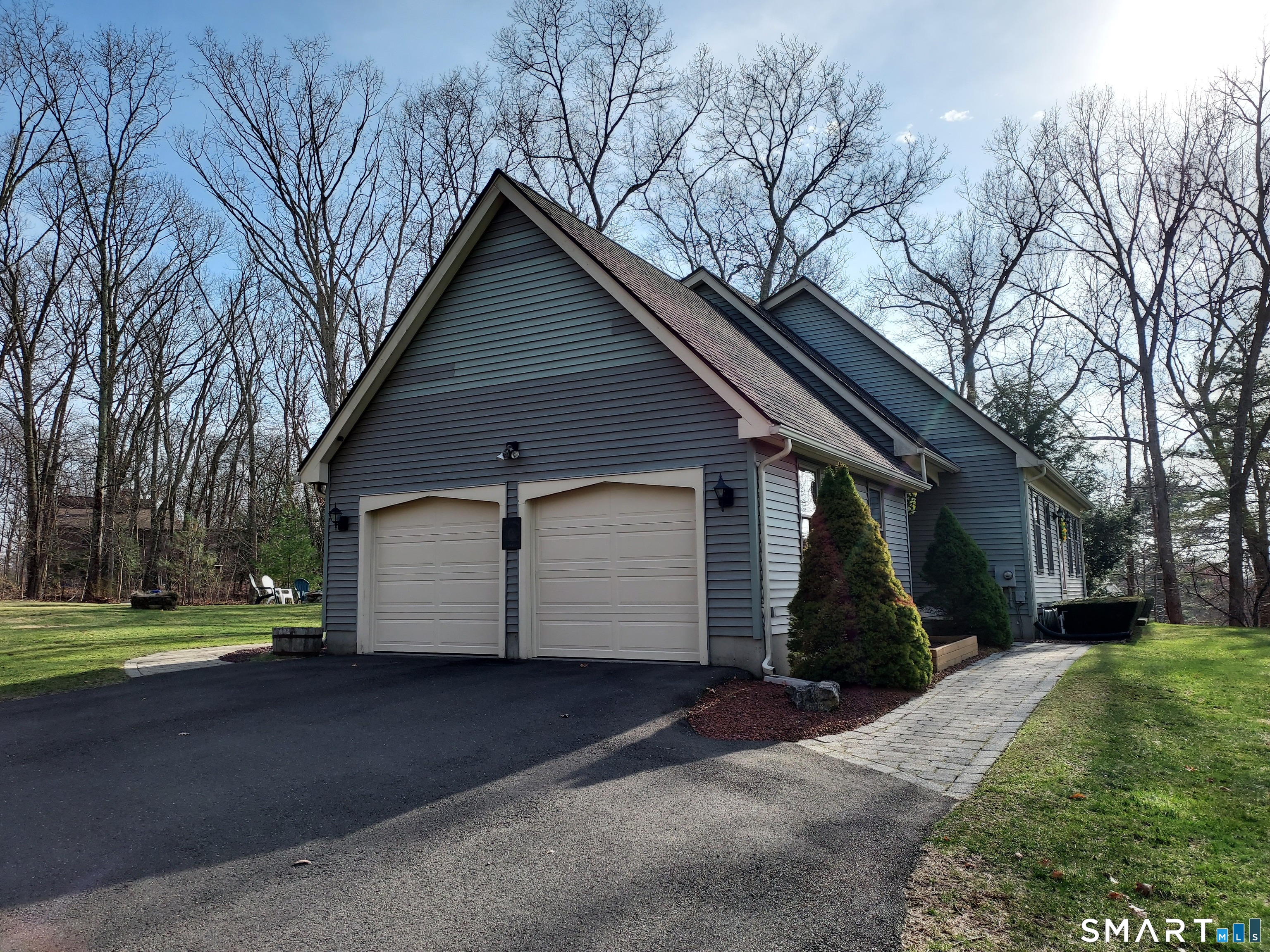 371 Old Slocum Road Hebron, CT 06248 - Photo 3 of 40