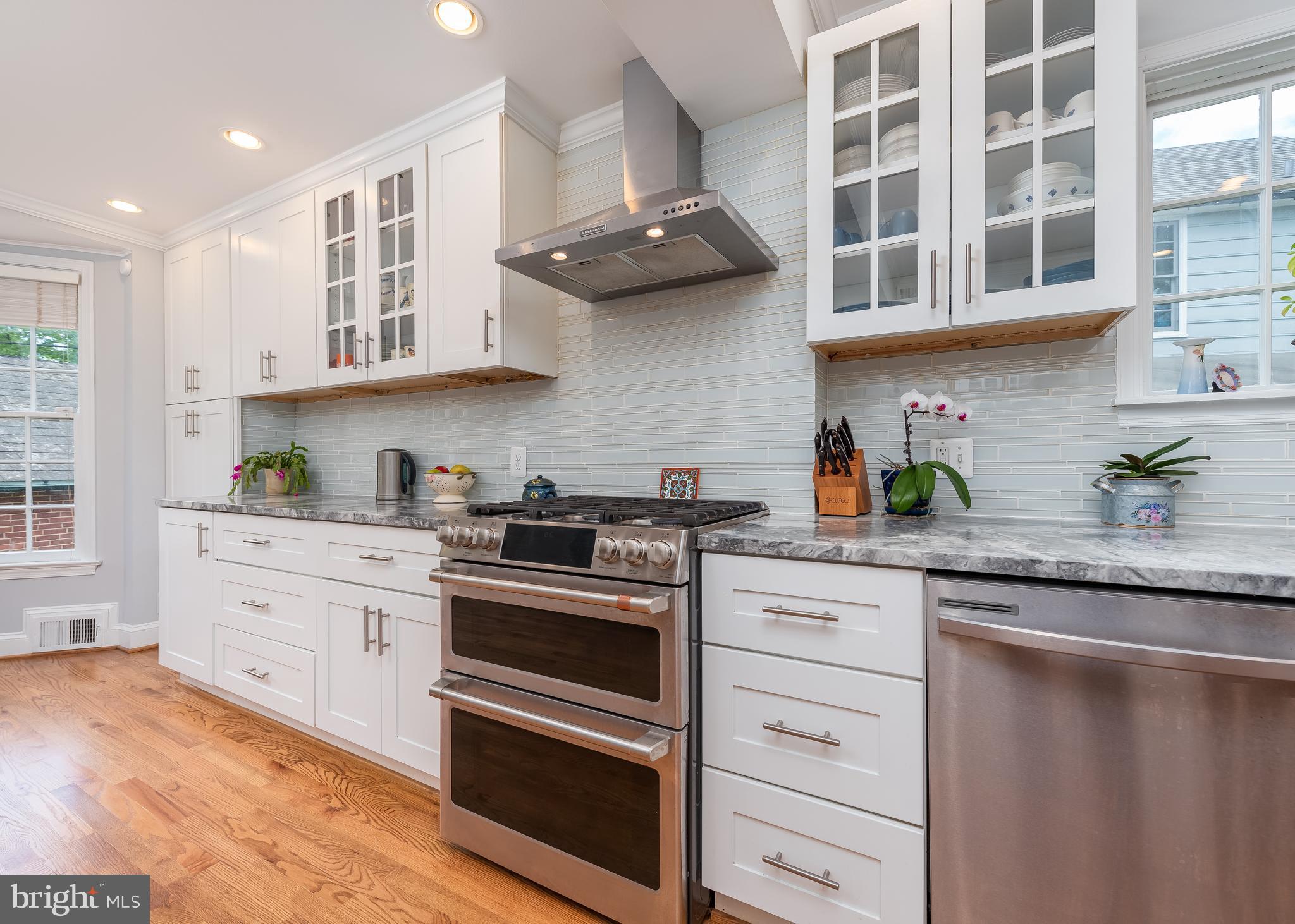 309 Broadmoor Road Baltimore, MD 21212 - Photo 7 of 31