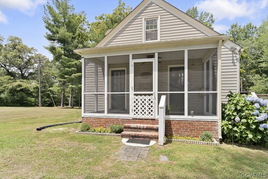 24349 Sparta Road Milford, VA 22514 - Photo 5 of 36 Gallery Image 5