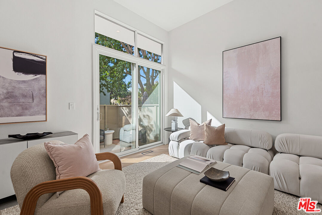 13234 Fiji Way, Unit B Marina del Rey, CA 90292 - Photo 3 of 54