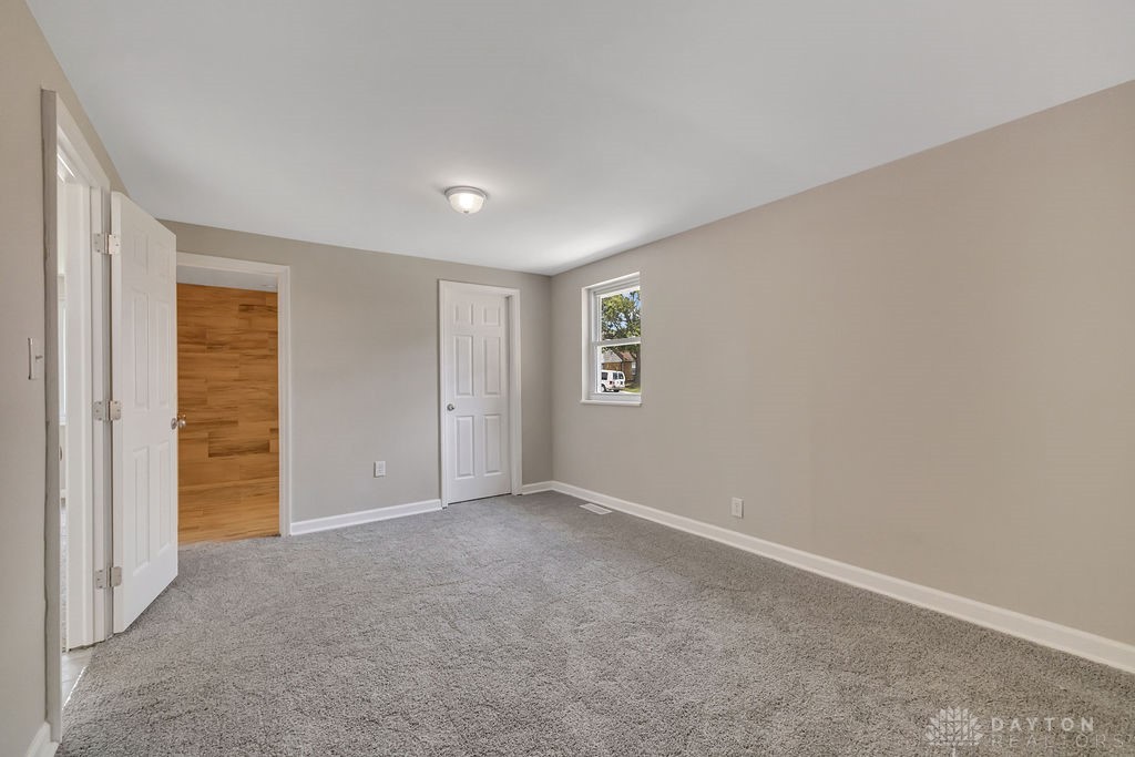 7654 Rothfield Drive Huber Heights, OH 45424 - Photo 15 of 33