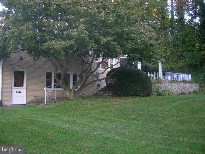 1096 Sparrow Road Jenkintown, PA 19046 - Photo 14 of 25 Gallery Image 14