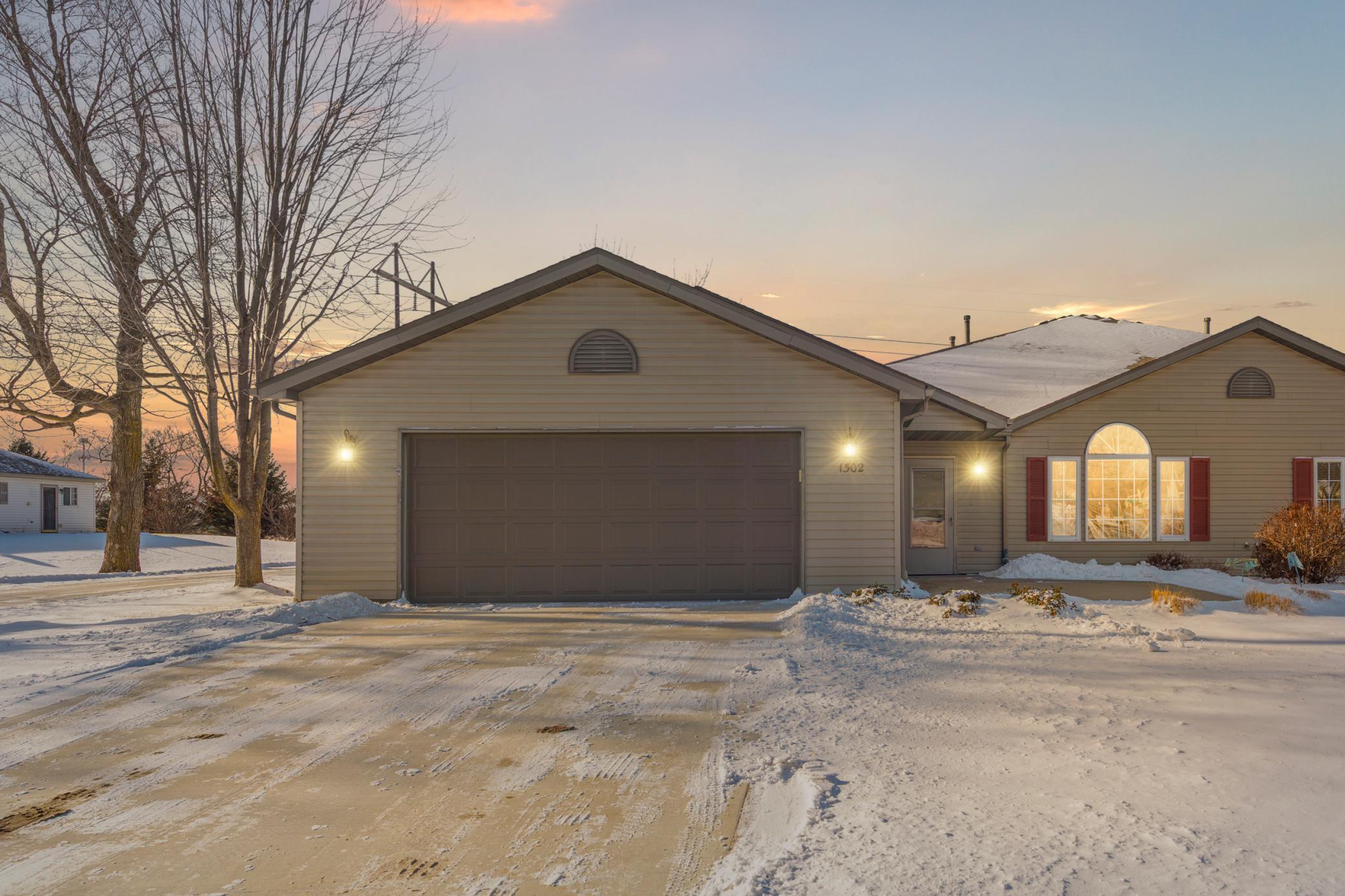 1302 25th Avenue Northwest Faribault, MN 55021 - Photo 1 of 27