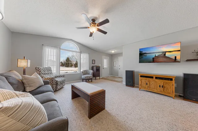 $274,999 | 1302 25th Avenue Northwest, Faribault, MN 55021