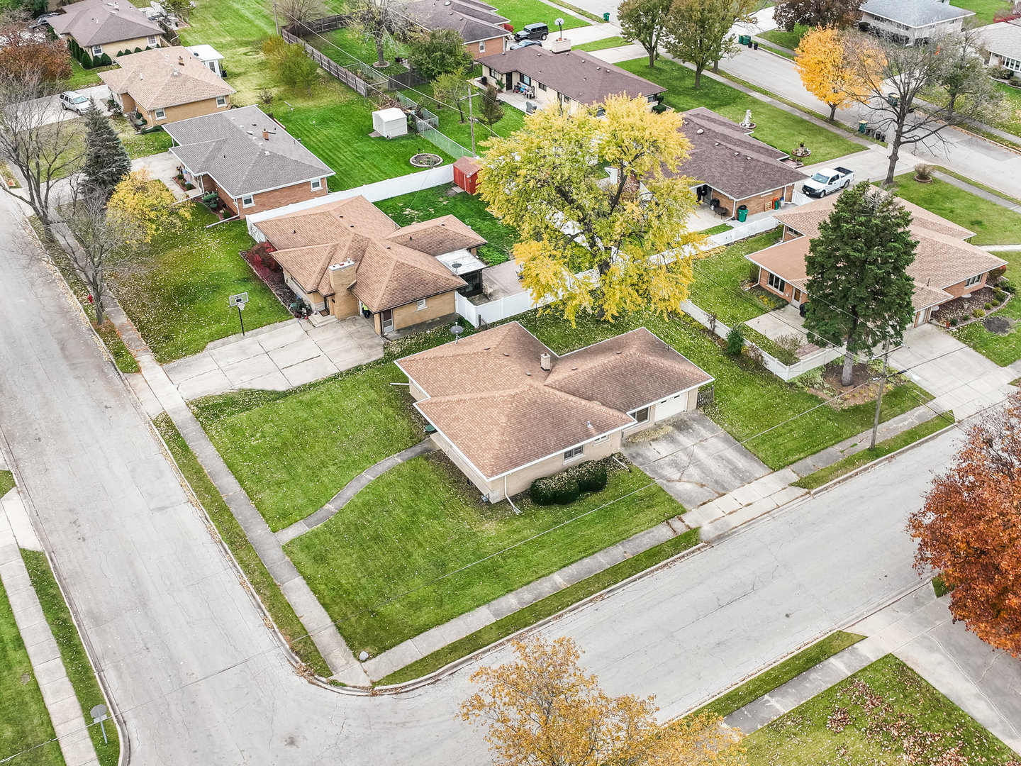 913 Westminster Road Joliet, IL 60435 - Photo 23 of 24 an aerial view of a house