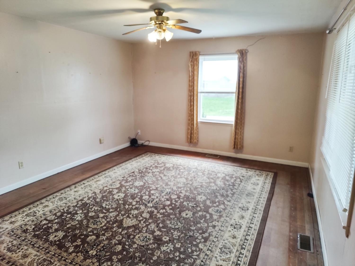 4204 Bath Road Brookville, IN 47012 - Photo 5 of 21