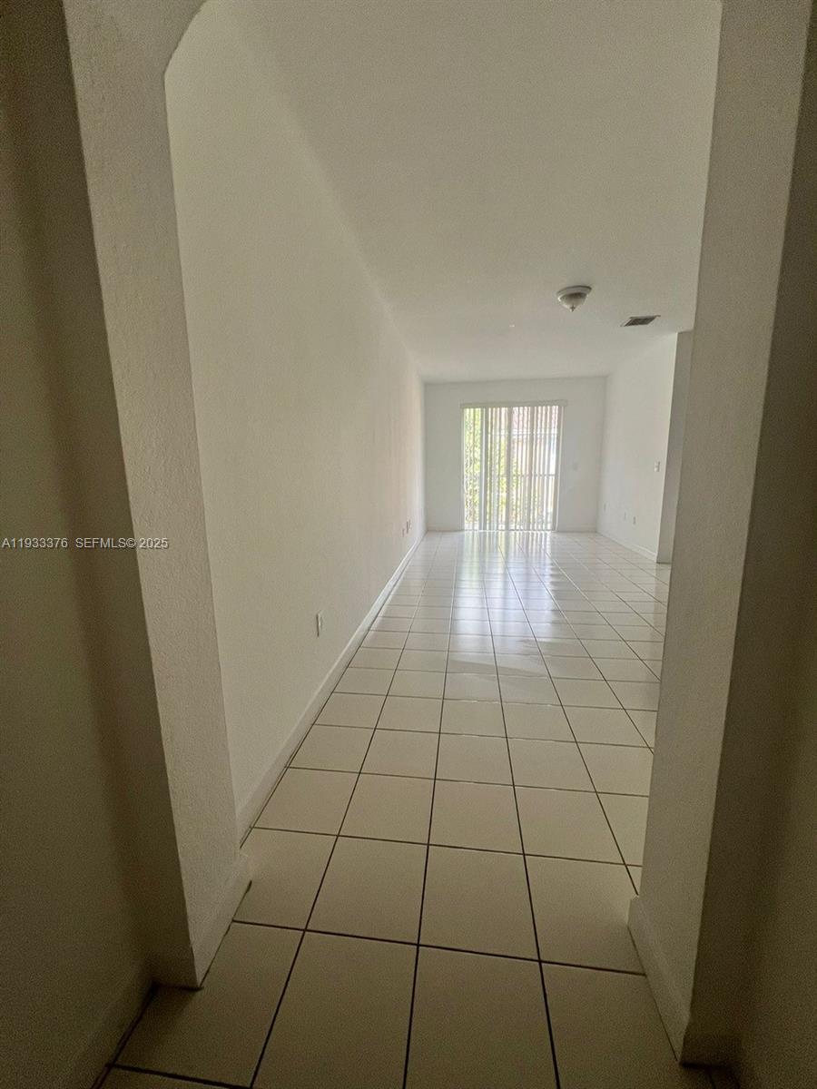 7200 Northwest 177th Street, Unit 2067 Hialeah, FL 33015 - Photo 8 of 10