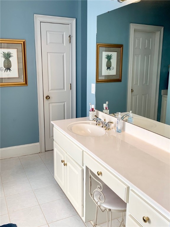 200 Red Maple Way Clemson, SC 29631 - Photo 12 of 48 Master bath with jetted tub