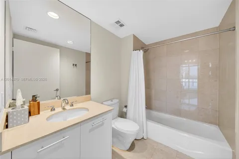 $1,895,000 | 2711 South Ocean Drive, Unit 1901, Hollywood, FL 33019