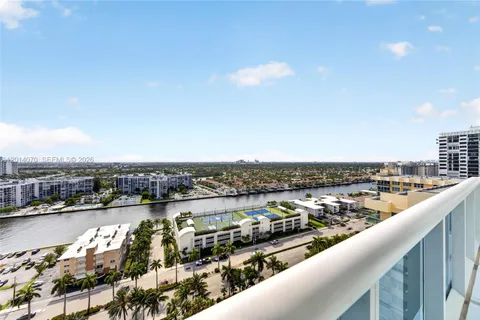 $1,895,000 | 2711 South Ocean Drive, Unit 1901, Hollywood, FL 33019