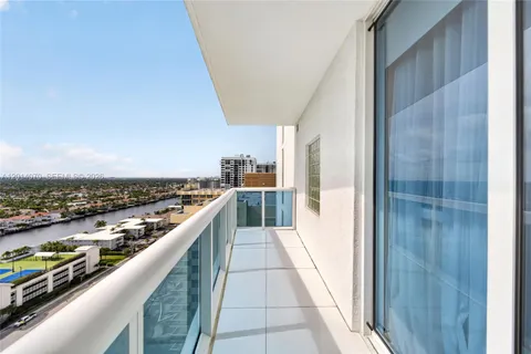 $1,895,000 | 2711 South Ocean Drive, Unit 1901, Hollywood, FL 33019
