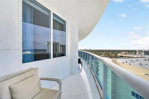 $1,895,000 | 2711 South Ocean Drive, Unit 1901, Hollywood, FL 33019