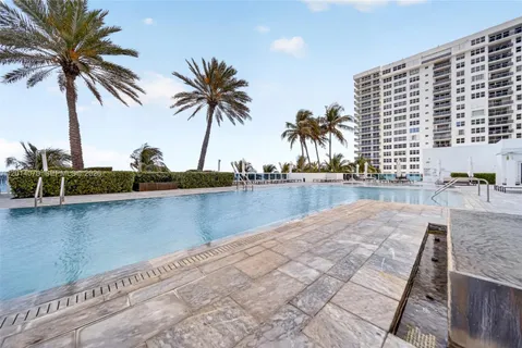 $1,895,000 | 2711 South Ocean Drive, Unit 1901, Hollywood, FL 33019