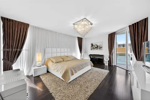 $1,895,000 | 2711 South Ocean Drive, Unit 1901, Hollywood, FL 33019