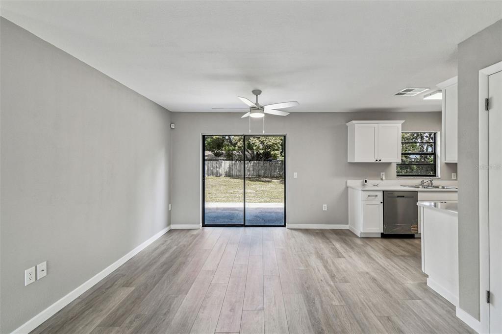 11127 Holbrook Street Spring Hill, FL 34609 - Photo 12 of 60