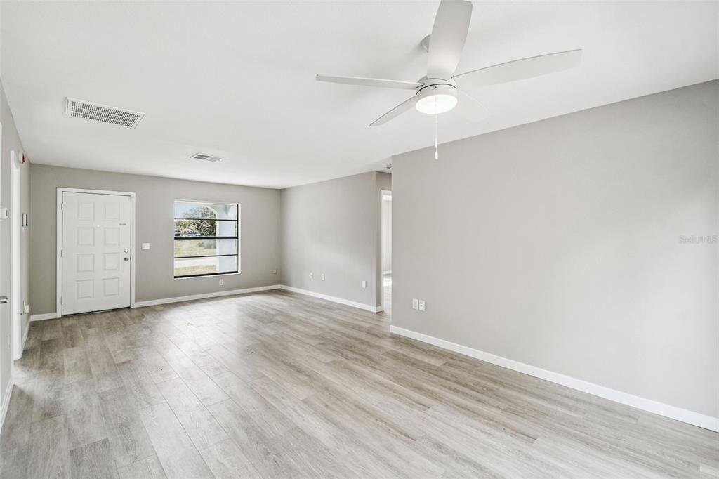 11127 Holbrook Street Spring Hill, FL 34609 - Photo 16 of 60