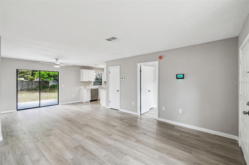 11127 Holbrook Street Spring Hill, FL 34609 - Photo 9 of 60