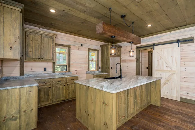 a view of a storage & utility room