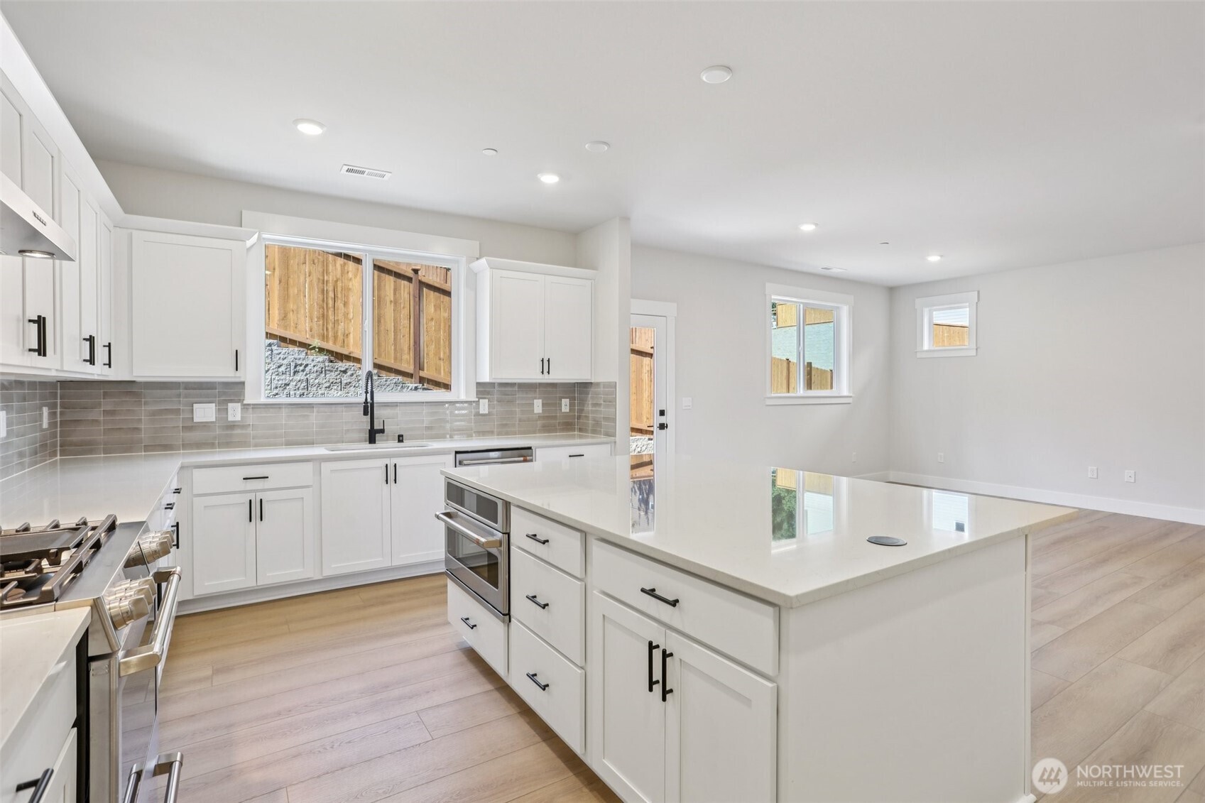 326 182nd Place Southeast Bothell, WA 98012 - Photo 9 of 23