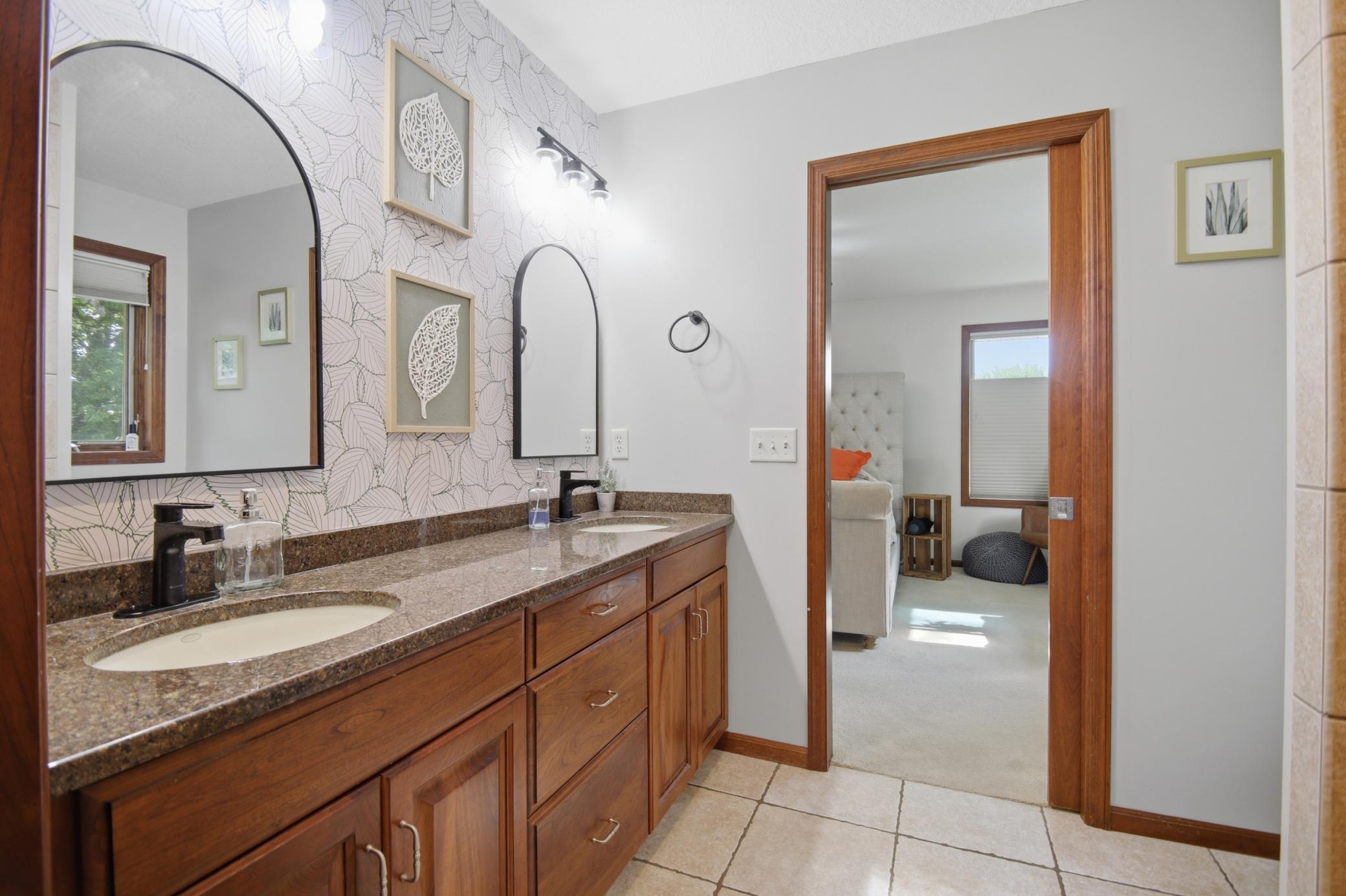1102 28th Street Southwest Austin, MN 55912 - Photo 32 of 67