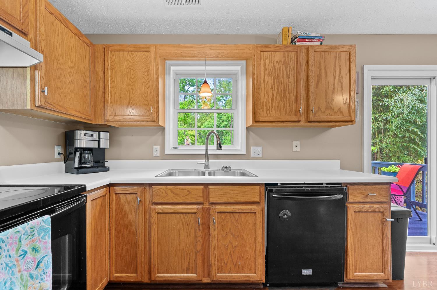 403 Riverside Drive Lynchburg, VA 24503 - Photo 10 of 36