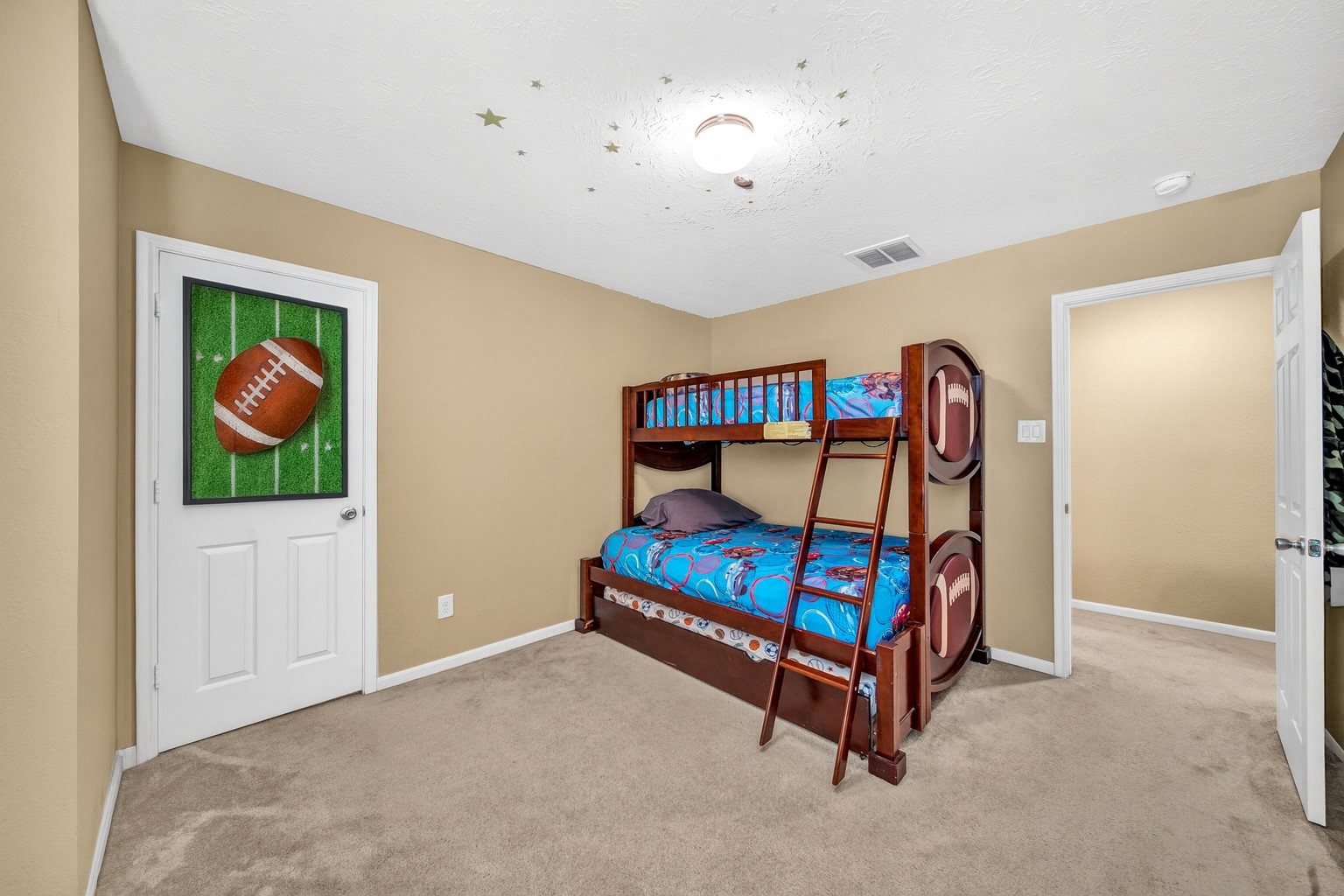 20703 Fawn Timber Trail Humble, TX 77346 - Photo 18 of 35 a bedroom with a bed and a window