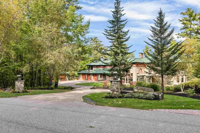 $7,450,000 | 104 Hopewell Drive, Alton, NH 03809