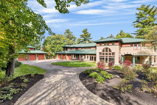 $7,450,000 | 104 Hopewell Drive, Alton, NH 03809