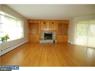 664 Brownsville Road Sinking Spring, PA 19608 - Photo 3 of 12 Living Room
